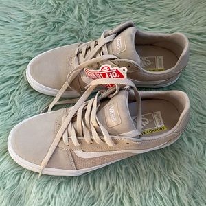New Womens Sz 10 Suede Vans